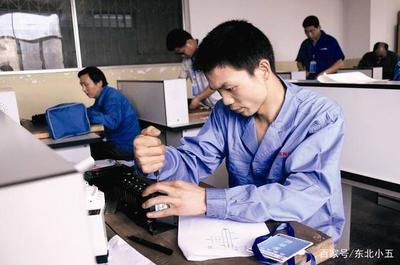 没有经商的头脑还是学点技术吧